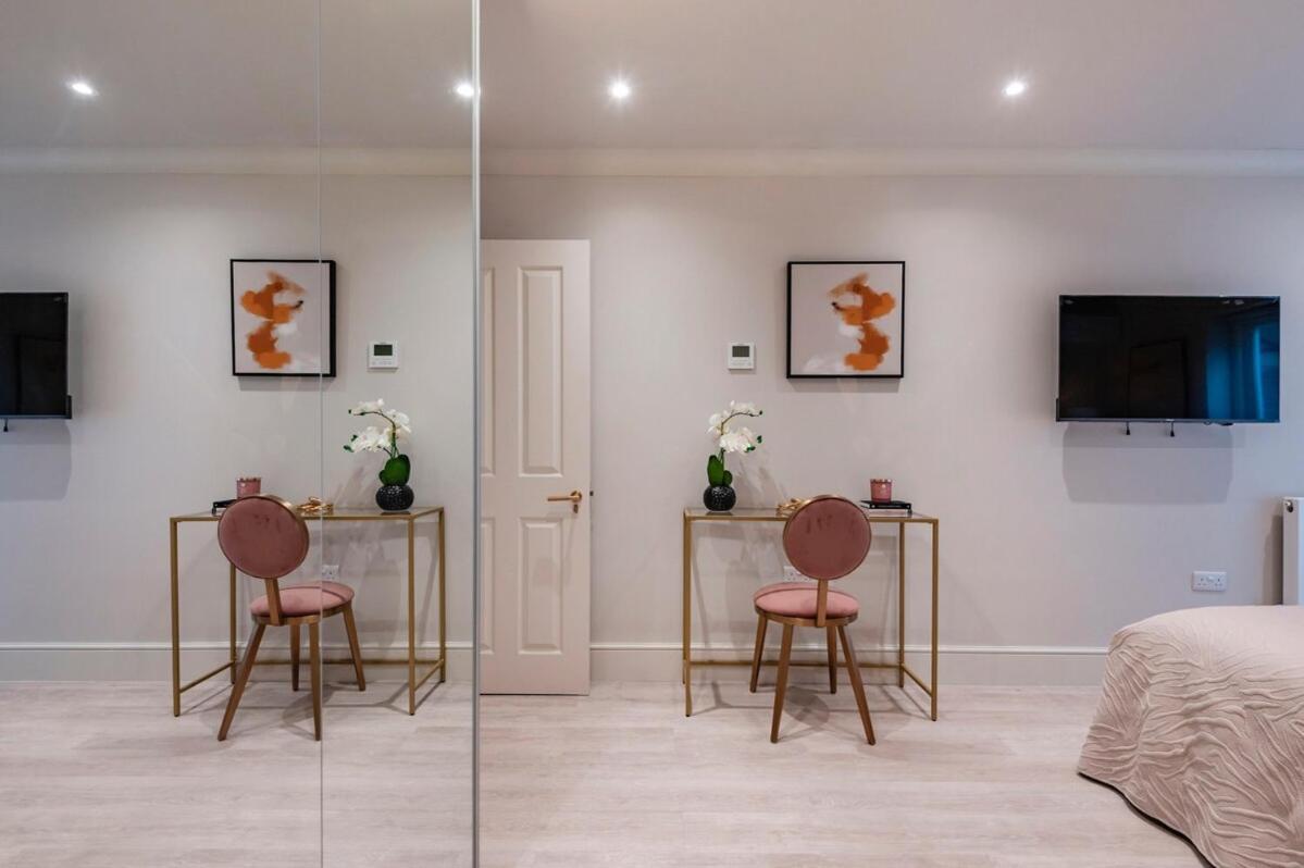 Hyde Park Suites-1 Apartment *